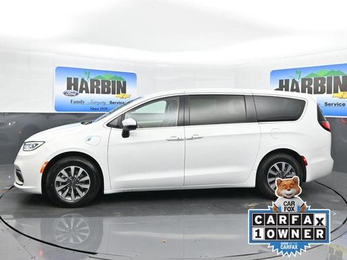 2023 Chrysler Pacifica Hybrid Touring L