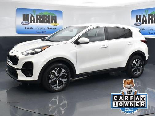 Snow White Pearl 2022 Kia Sportage LX