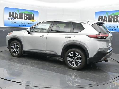 Brilliant Silver Metallic 2023 Nissan Rogue SV