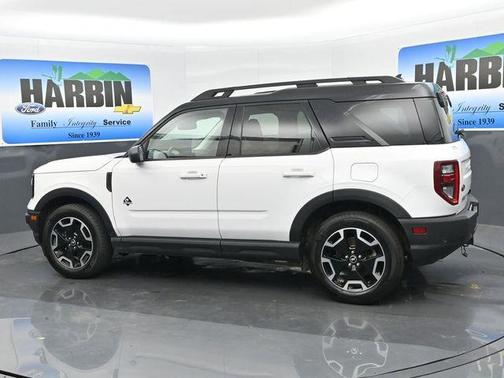 Oxford White 2024 Ford Bronco Sport Outer Banks