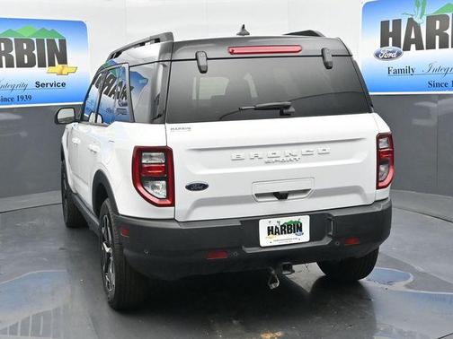 Oxford White 2024 Ford Bronco Sport Outer Banks