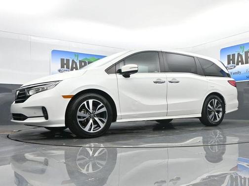 Platinum White Pearl 2021 Honda Odyssey Touring