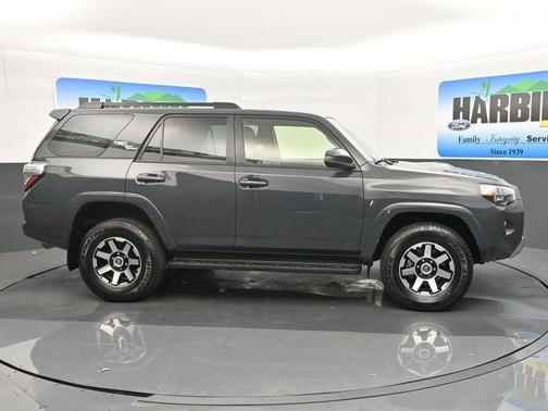 2024 Toyota 4Runner TRD Off Road