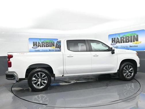 Summit White 2023 Chevrolet Silverado 1500 LT