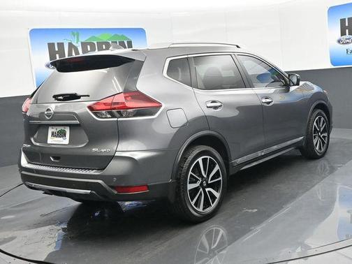 2020 Nissan Rogue SL