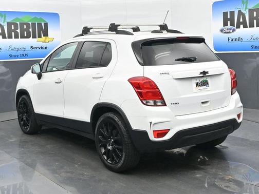 Summit White 2021 Chevrolet Trax LT