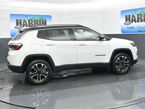 Bright White Clearcoat 2022 Jeep Compass Limited