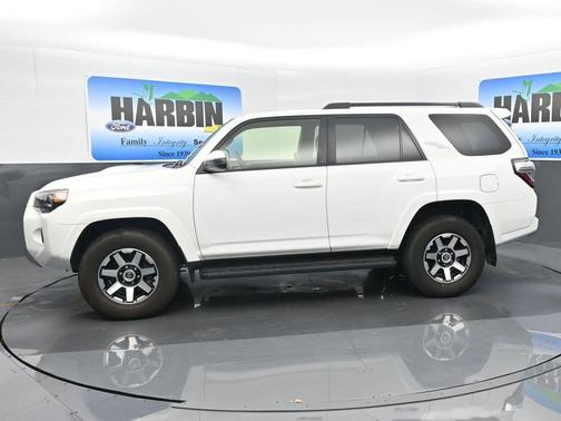 2024 Toyota 4Runner TRD Off Road