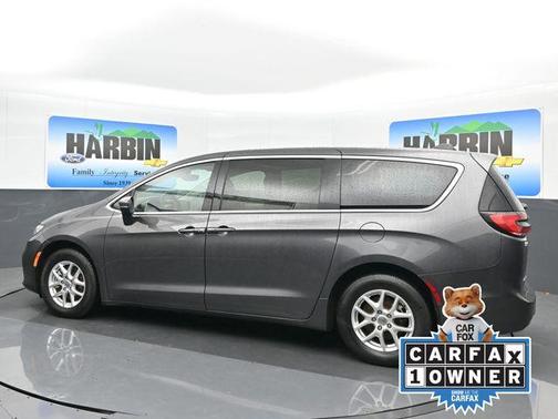 2023 Chrysler Pacifica Touring-L