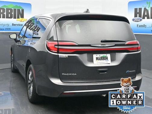 2023 Chrysler Pacifica Hybrid Touring L