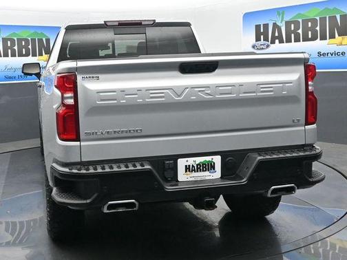 Silver Ice Metallic 2022 Chevrolet Silverado 1500 LT Trail Boss
