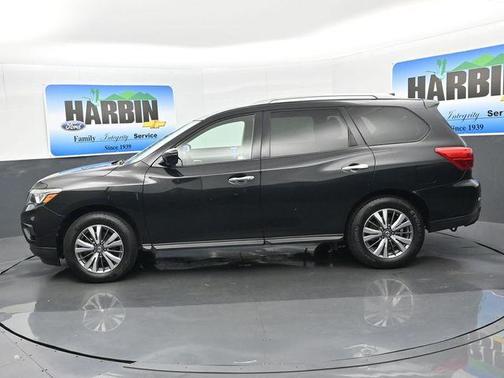 Magnetic Black Pearl 2020 Nissan Pathfinder SV