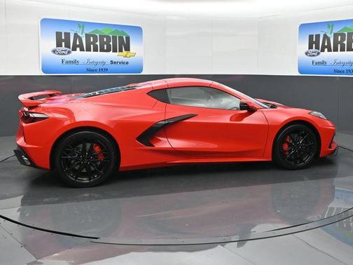 2026 Chevrolet Corvette Stingray w/2LT