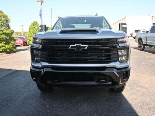 2026 Chevrolet Silverado 2500 Custom