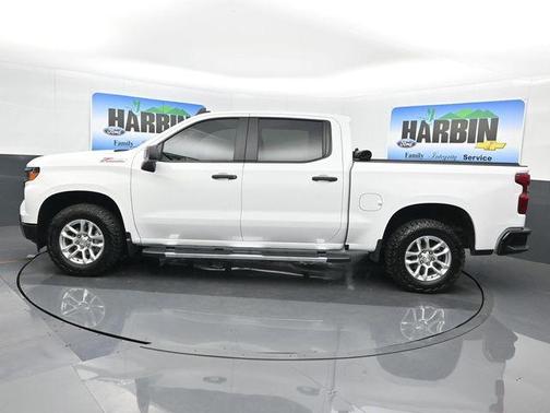 Summit White 2025 Chevrolet Silverado 1500 WT