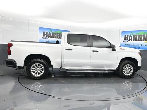 Summit White 2025 Chevrolet Silverado 1500 WT