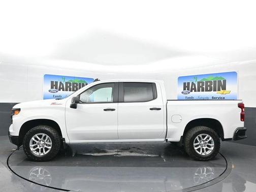 Summit White 2025 Chevrolet Silverado 1500 WT