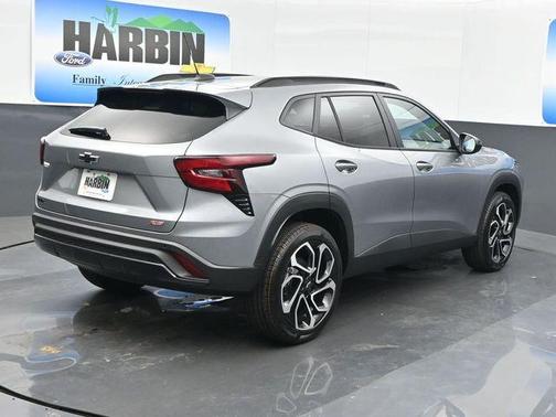 Sterling Gray Metallic 2026 Chevrolet Trax 2RS