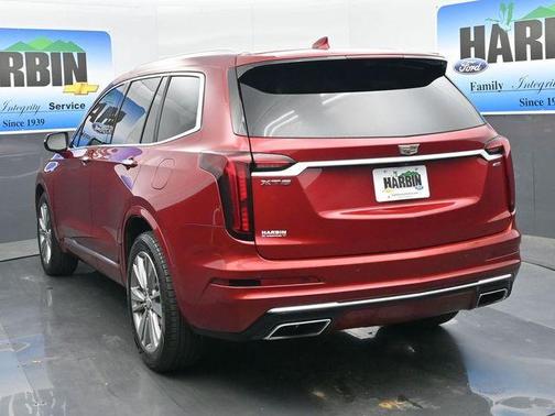Infrared 2022 Cadillac XT6 Premium Luxury FWD