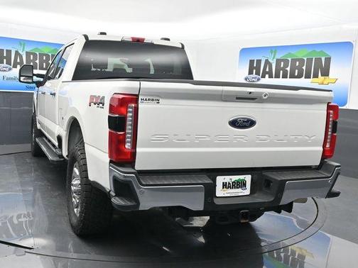 White Metallic 2025 Ford F-250 Lariat