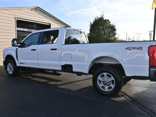 2025 Ford F-350 XLT