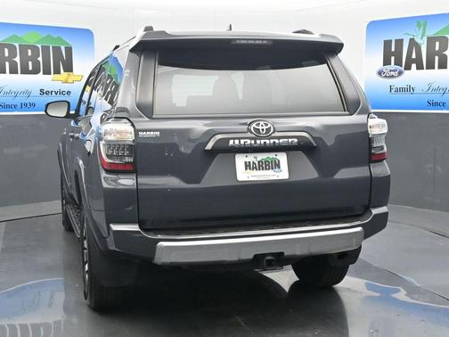 2024 Toyota 4Runner TRD Off Road