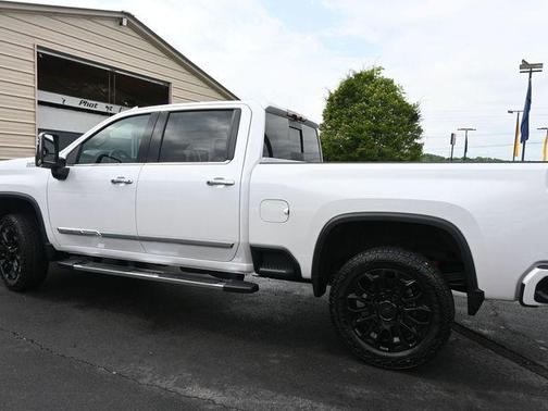 2025 Chevrolet Silverado 2500 High Country