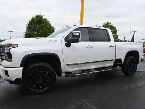 2025 Chevrolet Silverado 2500 High Country