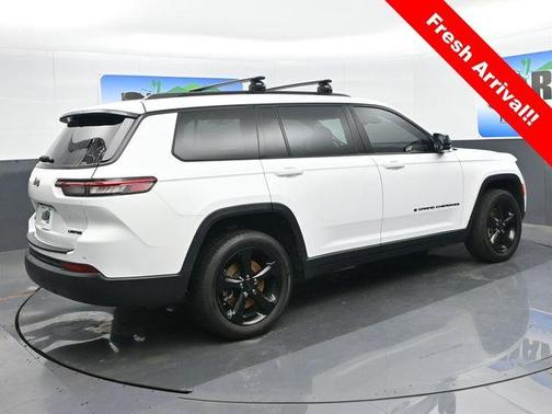 Bright White Clearcoat 2023 Jeep Grand Cherokee L Limited