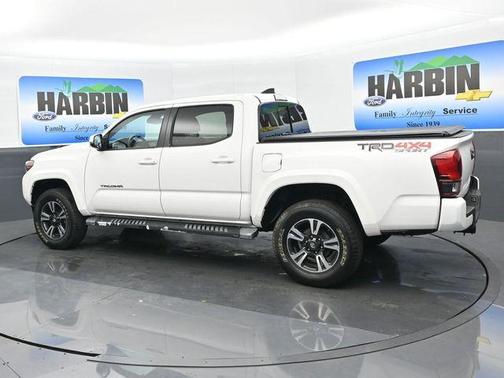 Super White 2019 Toyota Tacoma TRD Sport