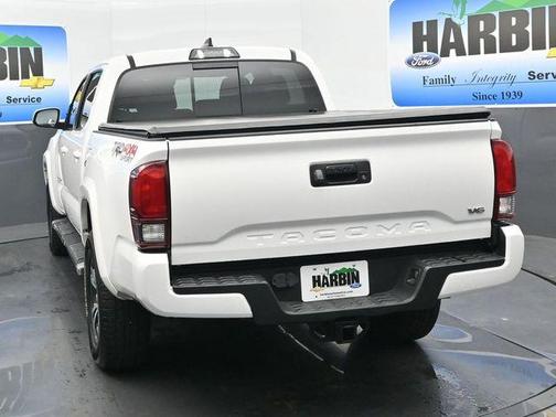Super White 2019 Toyota Tacoma TRD Sport