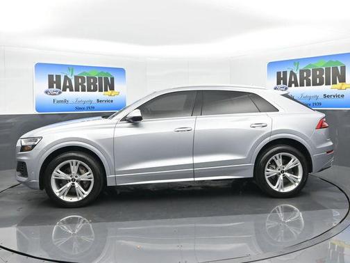 2022 Audi Q8 55 Premium