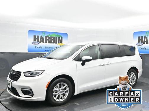 2023 Chrysler Pacifica Touring-L