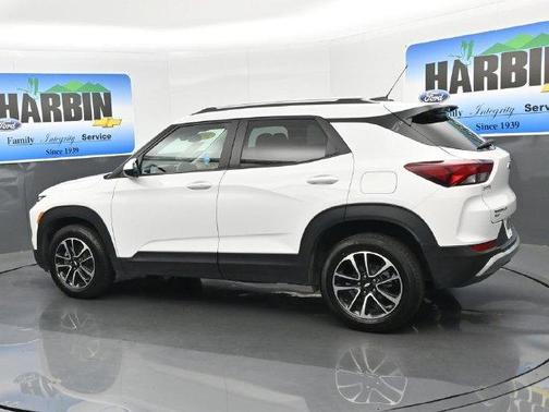 Summit White 2025 Chevrolet Trailblazer LT