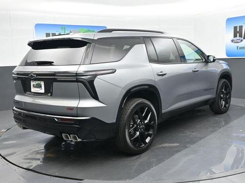 Sterling Gray Metallic 2026 Chevrolet Traverse RS