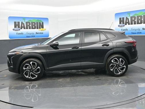 Black Metallic 2025 Chevrolet Trax 2RS