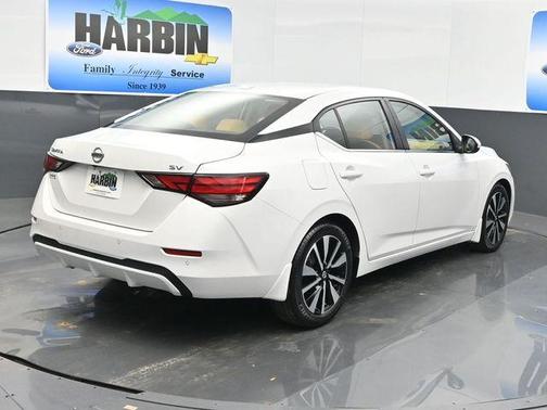 Aspen White 2023 Nissan Sentra SV
