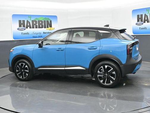 Blue Metallic 2025 Nissan Kicks SR