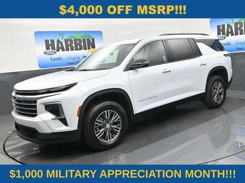Polar White 2026 Chevrolet Traverse LT