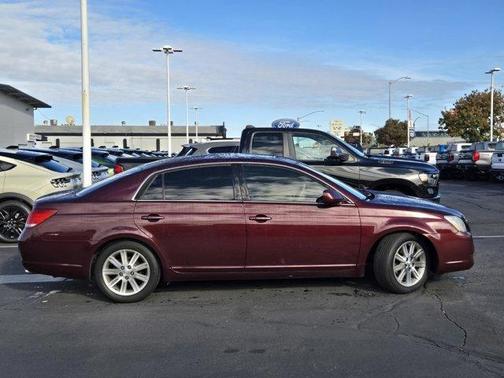 2005 Toyota Avalon XL