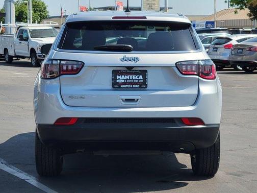 2025 Jeep Compass Sport