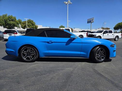 2022 Ford Mustang EcoBoost Premium