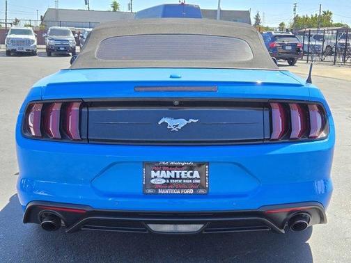 2022 Ford Mustang EcoBoost Premium