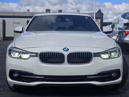 2018 BMW 330e iPerformance