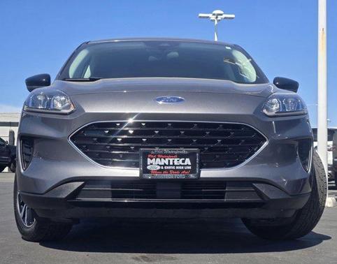 Carbonized Gray Metallic 2022 Ford Escape SE