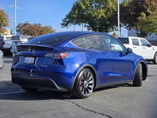 2023 Tesla Model Y Performance