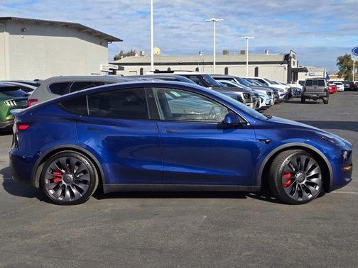 2023 Tesla Model Y Performance