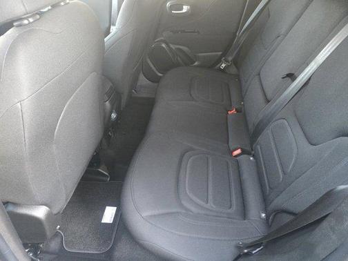 Granite Crystal Clearcoat Metallic 2020 Jeep Renegade Latitude