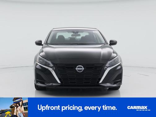 Black 2025 Nissan Altima SV