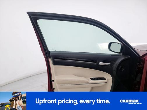 2016 Chrysler 300 Limited